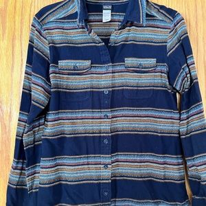 Womens Patagonia fjord flannel size 8